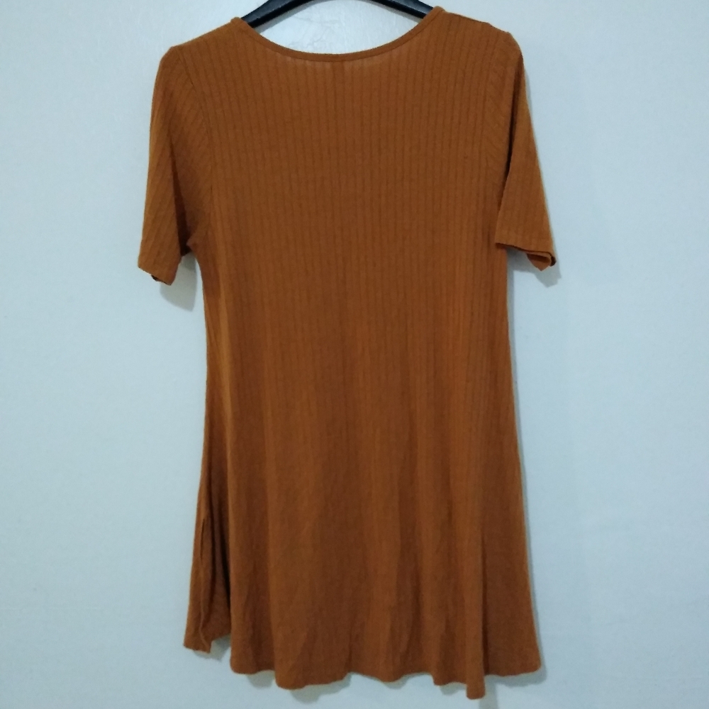 LulaRoe Size Small yellow/orange t-shirt dress top - Picture 3 of 3